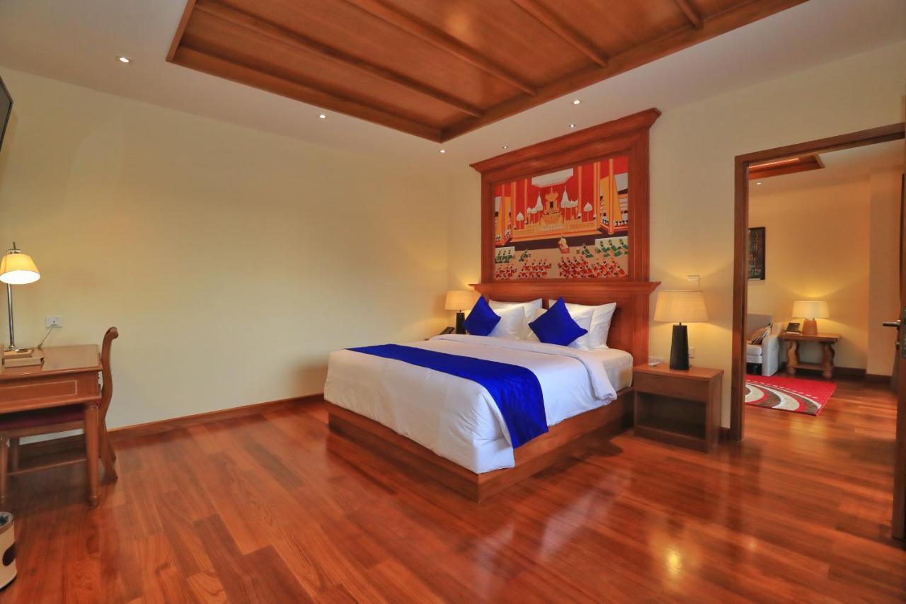 Sunset Palace View Suites Мандалай Экстерьер фото
